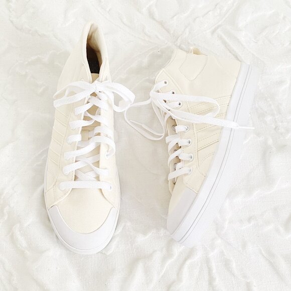 Adidas Bravada Sneaker Size 8 New - Picture 3 of 7